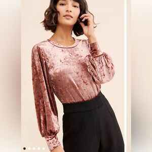 ModCloth Bishop sleeve crushed velvet top sz medium.